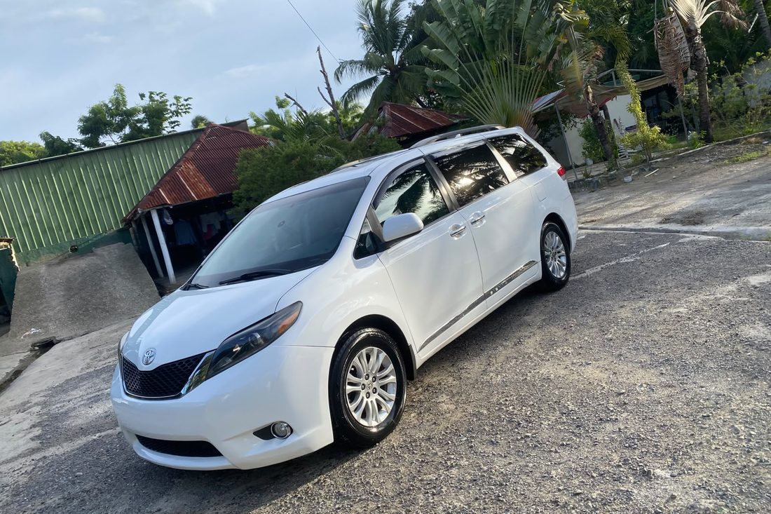 Toyota Sienna Minivan